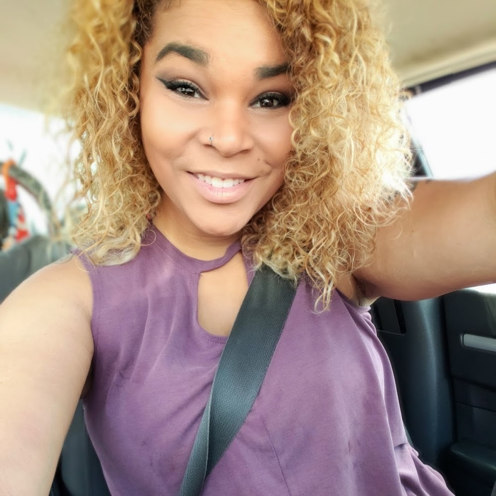 Meet your Posher, Kyana